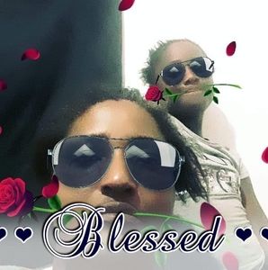 Meet your Posher, Nora